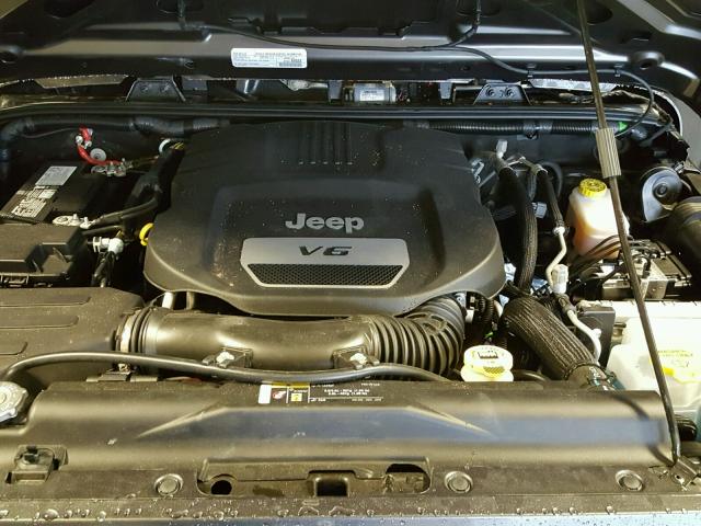 1C4AJWBG8HL523436 - 2017 JEEP WRANGLER S 灰色 照片 7