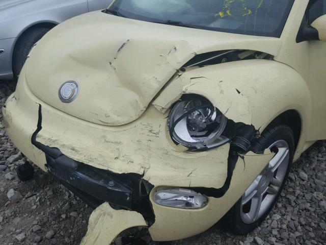 3VWCD21Y74M308266 - 2004 VOLKSWAGEN NEW BEETLE 黄色 照片 9