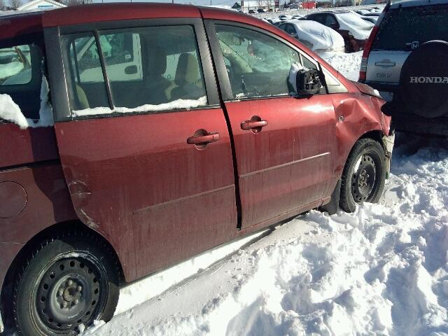 JM1CR293680325355 - 2008 MAZDA 5 RED photo 9