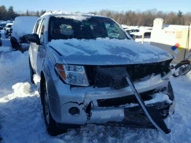 5N1AR18W65C757687 - 2005 NISSAN PATHFINDER SILVER photo 1