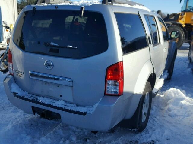 5N1AR18W65C757687 - 2005 NISSAN PATHFINDER SILVER photo 4