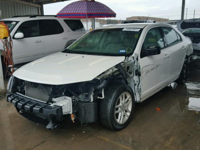 3FAHP0GA5CR317294 - 2012 FORD FUSION S WHITE photo 2