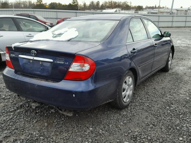 4T1BE32K32U524227 - 2002 TOYOTA CAMRY LE BLUE photo 4