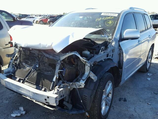 JTEDS42A582030552 - 2008 TOYOTA HIGHLANDER SILVER photo 2