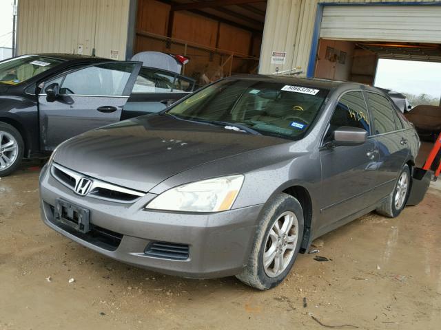 1HGCM56897A015422 - 2007 HONDA ACCORD EX GRAY photo 2