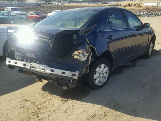 JTDBE32KX30143410 - 2003 TOYOTA CAMRY LE BLUE photo 4