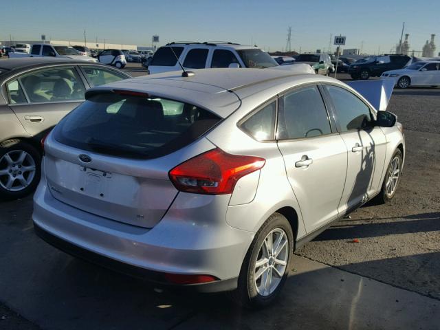 1FADP3K22FL307292 - 2015 FORD FOCUS SE SILVER photo 4