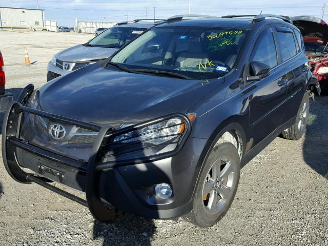 2T3WFREV0FW152950 - 2015 TOYOTA RAV4 XLE GRAY photo 2