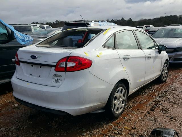 3FADP4AJ1CM111367 - 2012 FORD FIESTA S WHITE photo 4