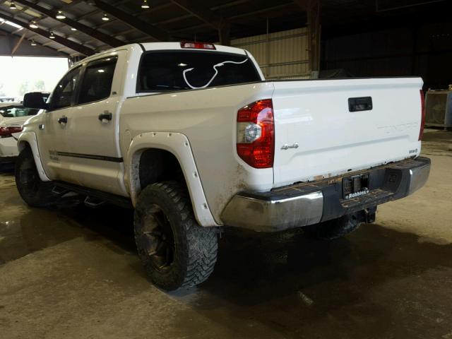 5TFDW5F17FX479580 - 2015 TOYOTA TUNDRA CRE WHITE photo 3