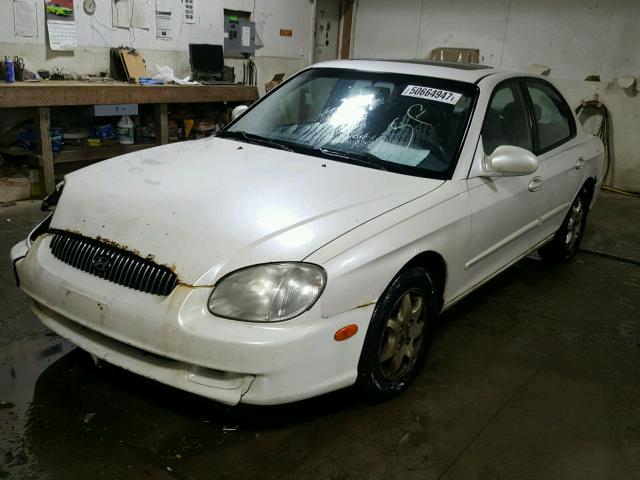 KMHWF35V51A472488 - 2001 HYUNDAI SONATA GLS WHITE photo 2