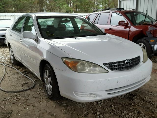 4T1BE32KX3U121945 - 2003 TOYOTA CAMRY LE WHITE photo 1