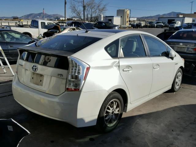 JTDKN3DU7A0009496 - 2010 TOYOTA PRIUS WHITE photo 4