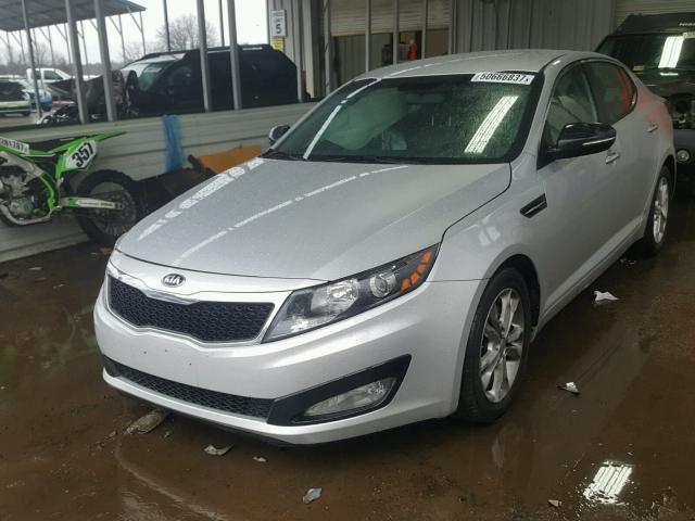 5XXGM4A70DG122500 - 2013 KIA OPTIMA LX SILVER photo 2