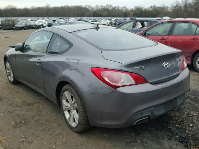 KMHHU6KH6AU013824 - 2010 HYUNDAI GENESIS CO GRAY photo 3