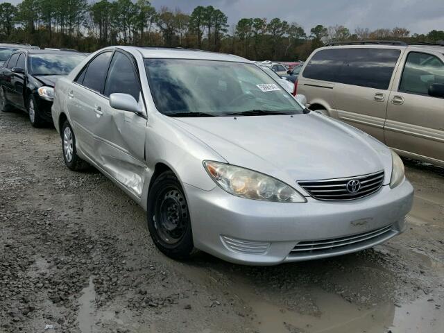 4T1BE32K55U948979 - 2005 TOYOTA CAMRY LE SILVER photo 1