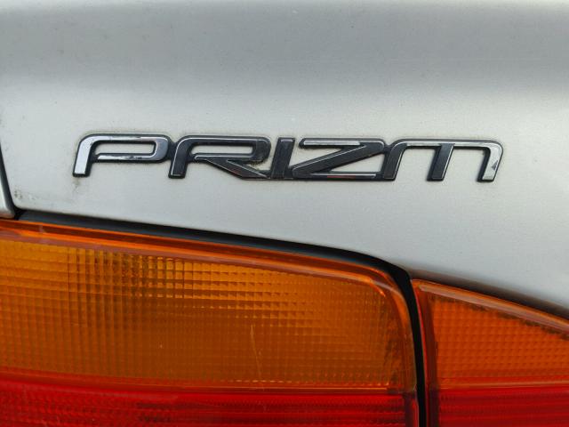 1Y1SK52802Z413419 - 2002 CHEVROLET GEO PRIZM 银色 照片 9