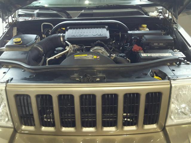 1J8HG48N96C211994 - 2006 JEEP COMMANDER BROWN photo 7