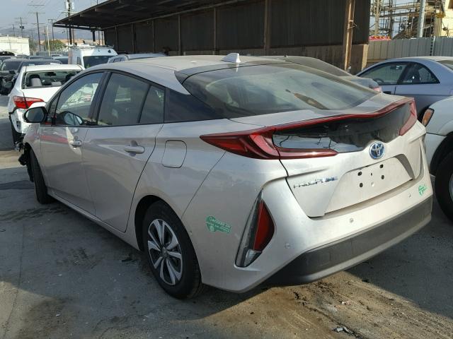 JTDKARFP9H3004718 - 2017 TOYOTA PRIUS PRIM ვერცხლისფერი ფოტო 3