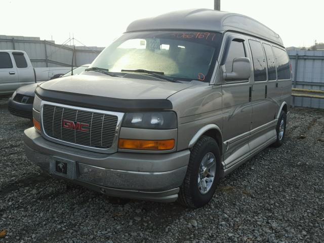 1GDFG15T431160293 - 2003 GMC SAVANA RV BEIGE photo 2