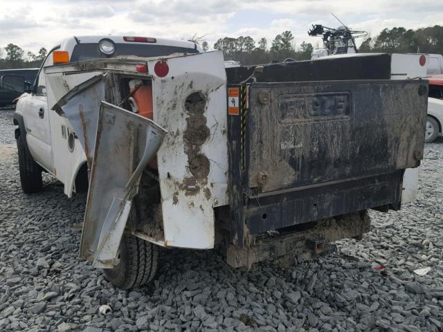 1GBHC24U67E162106 - 2007 CHEVROLET SILVERADO WHITE photo 3