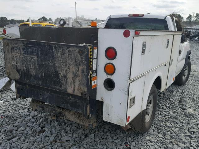 1GBHC24U67E162106 - 2007 CHEVROLET SILVERADO WHITE photo 4