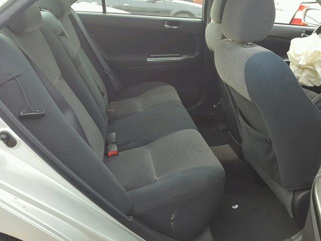 JTDBE32K340292789 - 2004 TOYOTA CAMRY LE Silber Foto 6