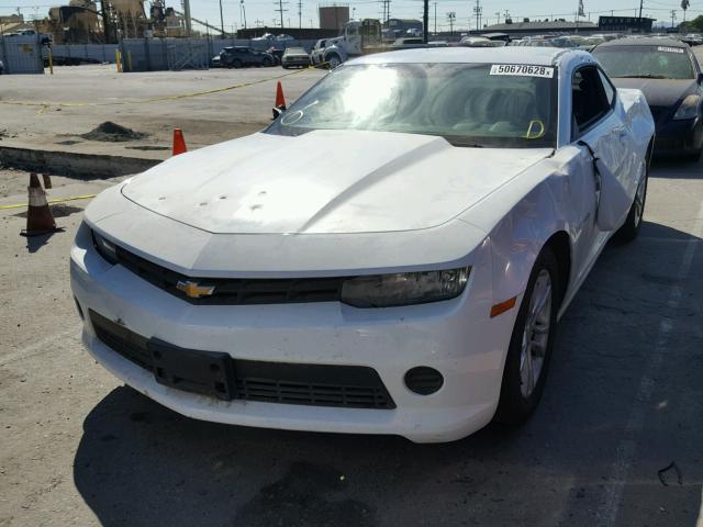 2G1FA1E34F9138115 - 2015 CHEVROLET CAMARO LS WHITE photo 2