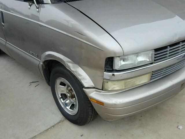 1GNDM19W71B137372 - 2001 CHEVROLET ASTRO GOLD photo 9