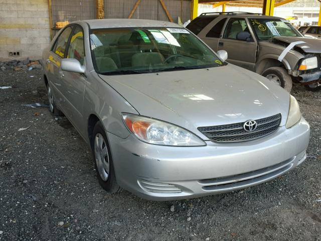 4T1BE32K33U675117 - 2003 TOYOTA CAMRY LE 银色 照片 1