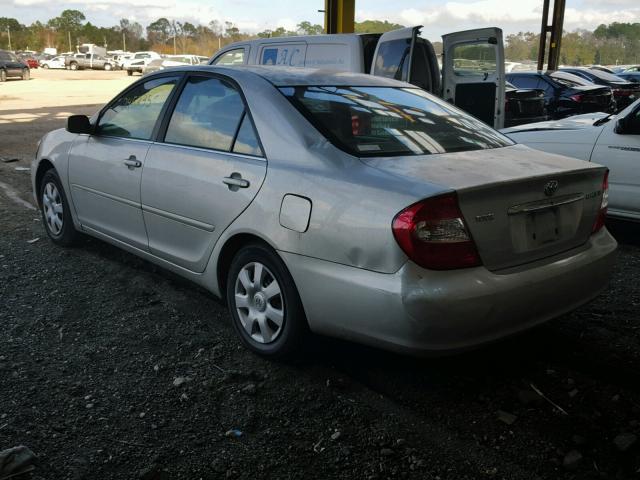 4T1BE32K33U675117 - 2003 TOYOTA CAMRY LE 银色 照片 3