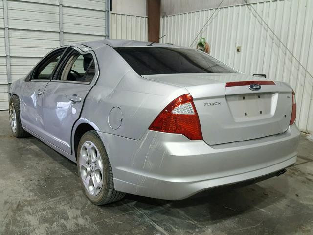 3FAHP0HA5AR135235 - 2010 FORD FUSION SE WHITE photo 3