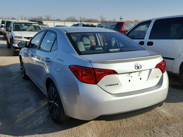 5YFBURHE6HP584844 - 2017 TOYOTA COROLLA L SILVER photo 3