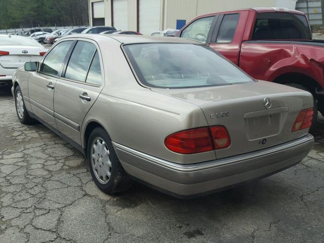 WDBJF55F2VA365549 - 1997 MERCEDES-BENZ E 320 TAN photo 3