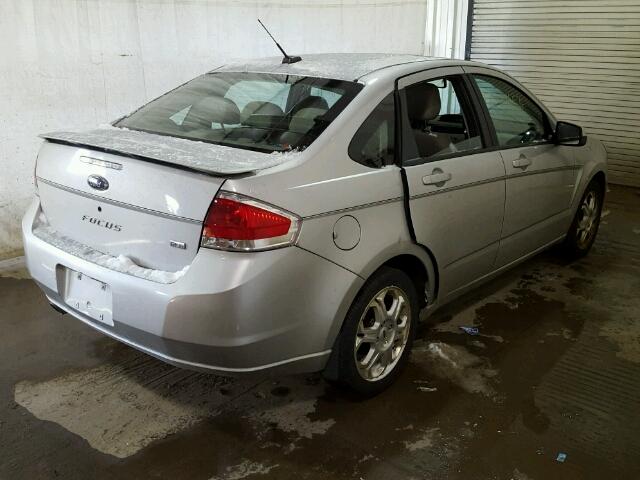 1FAHP36N49W171322 - 2009 FORD FOCUS SES SILVER photo 4