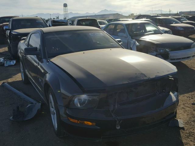 1ZVFT82H955155527 - 2005 FORD MUSTANG GT BLACK photo 1