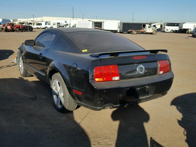 1ZVFT82H955155527 - 2005 FORD MUSTANG GT BLACK photo 3