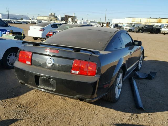 1ZVFT82H955155527 - 2005 FORD MUSTANG GT BLACK photo 4