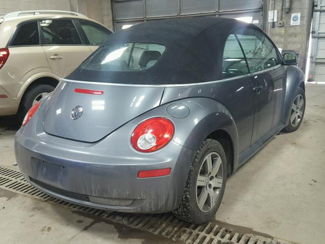 3VWRF31Y76M315621 - 2006 VOLKSWAGEN NEW BEETLE GRAY photo 4