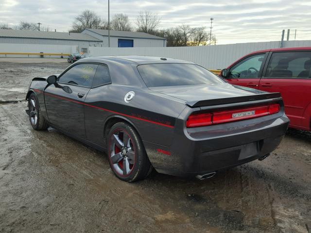 2C3CDYBT2EH111809 - 2014 DODGE CHALLENGER GRAY photo 3