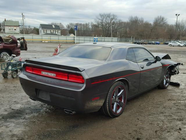 2C3CDYBT2EH111809 - 2014 DODGE CHALLENGER GRAY photo 4