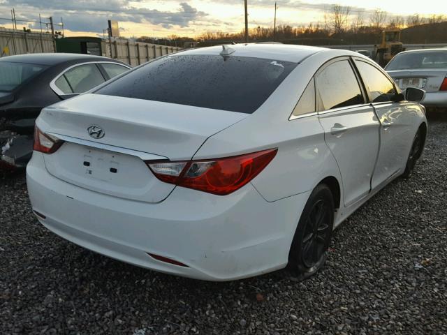 5NPEB4AC1CH366475 - 2012 HYUNDAI SONATA GLS WHITE photo 4