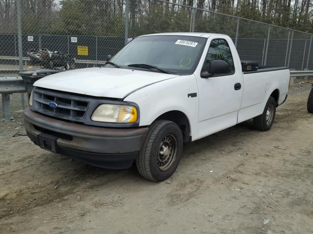 1FTDF172XVNC61918 - 1997 FORD F150 WHITE photo 2