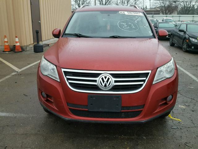 WVGAV75N59W545782 - 2009 VOLKSWAGEN TIGUAN S RED photo 9