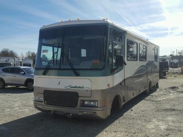 1GBLP37J8V3307421 - 1997 COACH SOUTHWIND TWO TONE photo 2