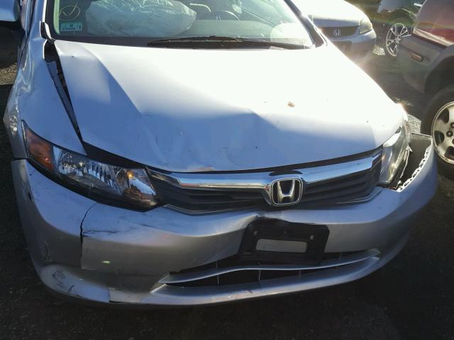 2HGFB2F5XCH610458 - 2012 HONDA CIVIC LX SILVER photo 9