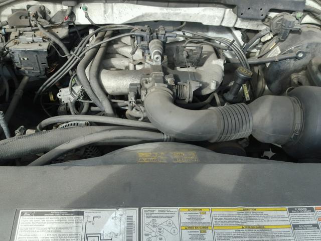 1FTZF1727YKB14449 - 2000 FORD F150 WHITE photo 7