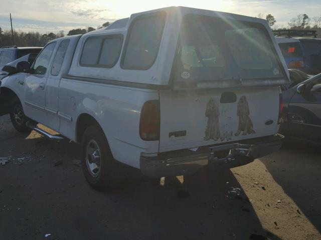 1FTDX17W0VNB52075 - 1997 FORD F150 WHITE photo 3