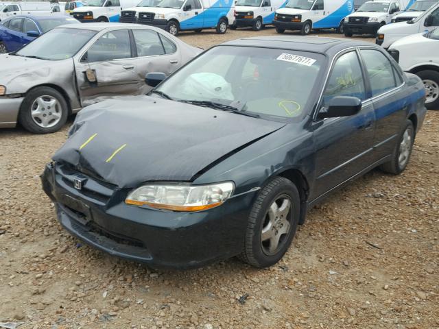 1HGCG1654XA040444 - 1999 HONDA ACCORD EX GREEN photo 2