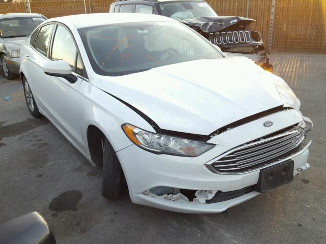 3FA6P0H74HR112602 - 2017 FORD FUSION SE WHITE photo 1